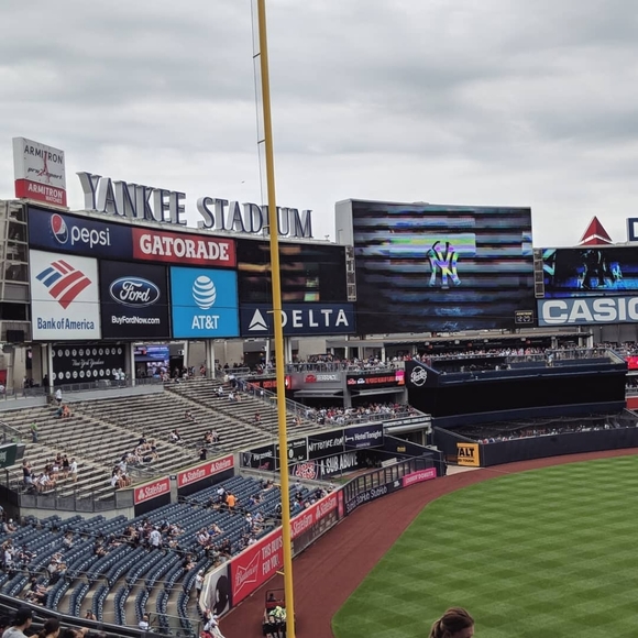 Meet your Posher, Alexis - Picture 4 of 16